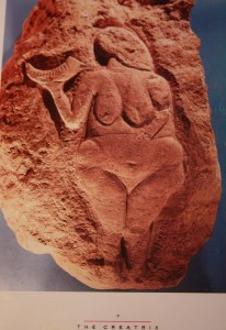 Great Goddess of Laussel 20,000 B.C.E., The Herat of the Goddess, Hallie Iglehart Austen http://heartgoddess.net/creation/